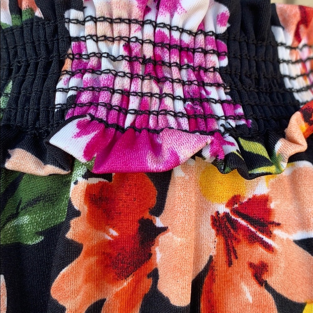 ❌DONATED❌Black Floral Elastic Mock Neck Sleeveless Tunic Top - Picture 6 of 9